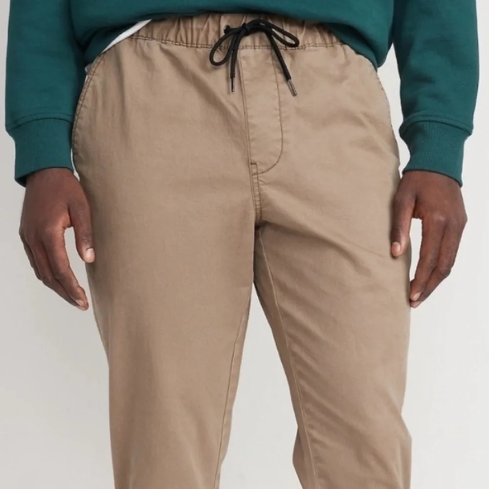 NWT! Mens Old Navy Modern Jogger Built In Flex Light Stone Khaki Pants Large - Picture 4 of 9